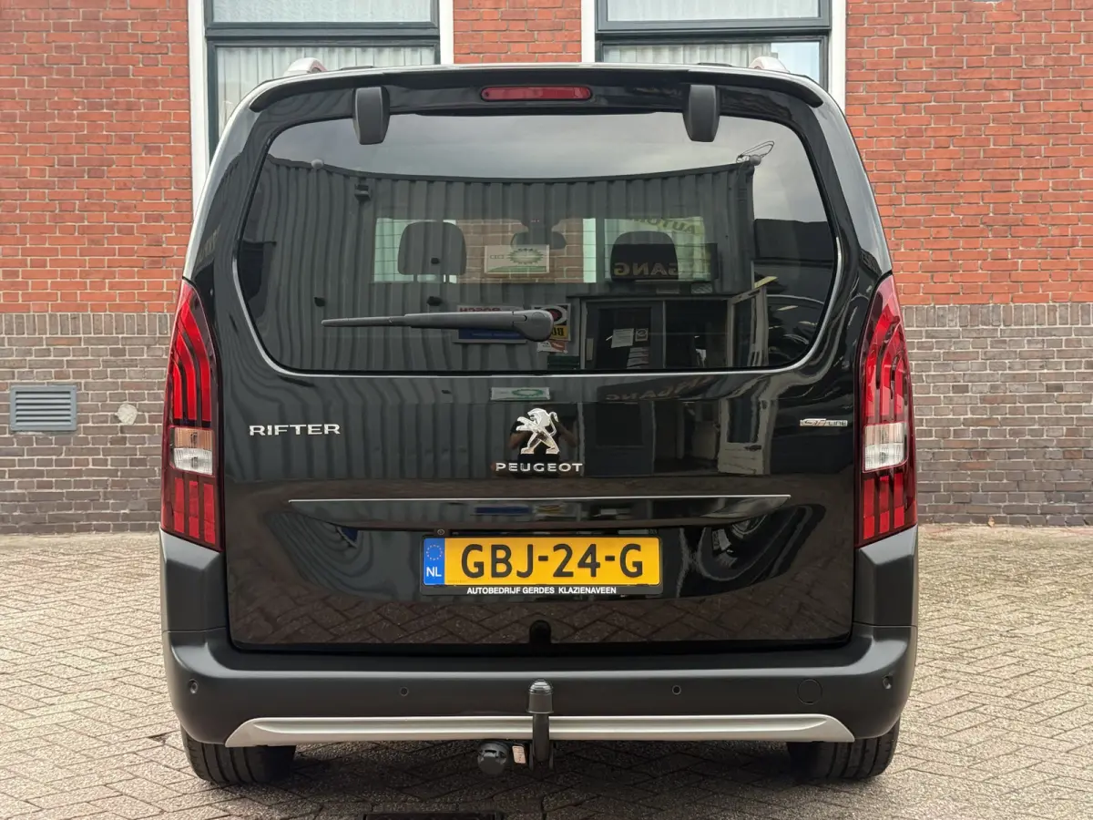 Long - 2 pers. Mini-Camper. 1.2 Puretech Long GT-Line | UNIEK! | AUTOMAAT | TREKHAAK | CAMERA | CRUISE |