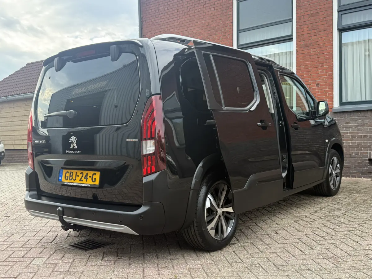 Long - 2 pers. Mini-Camper. 1.2 Puretech Long GT-Line | UNIEK! | AUTOMAAT | TREKHAAK | CAMERA | CRUISE |