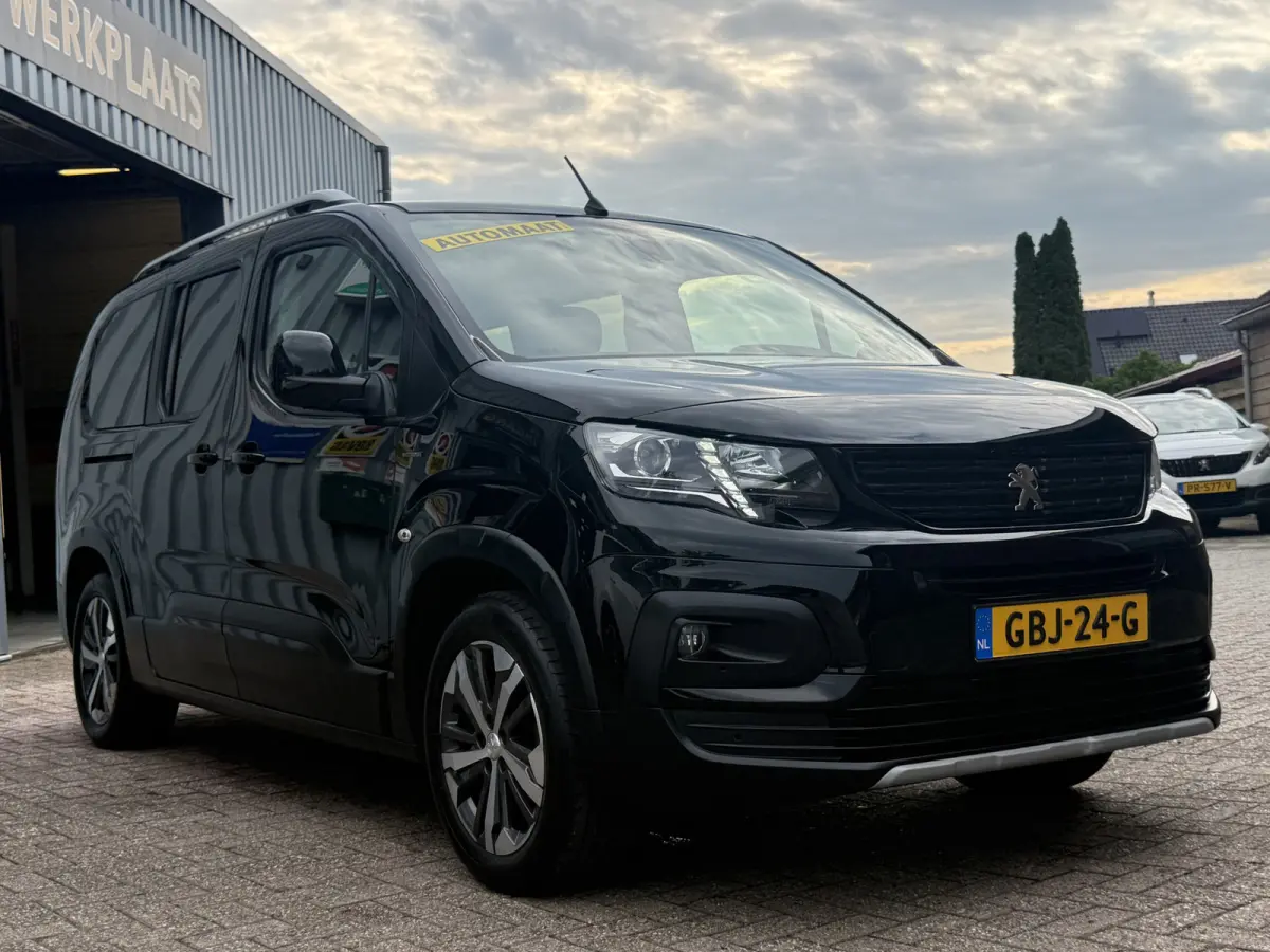 Long - 2 pers. Mini-Camper. 1.2 Puretech Long GT-Line | UNIEK! | AUTOMAAT | TREKHAAK | CAMERA | CRUISE |