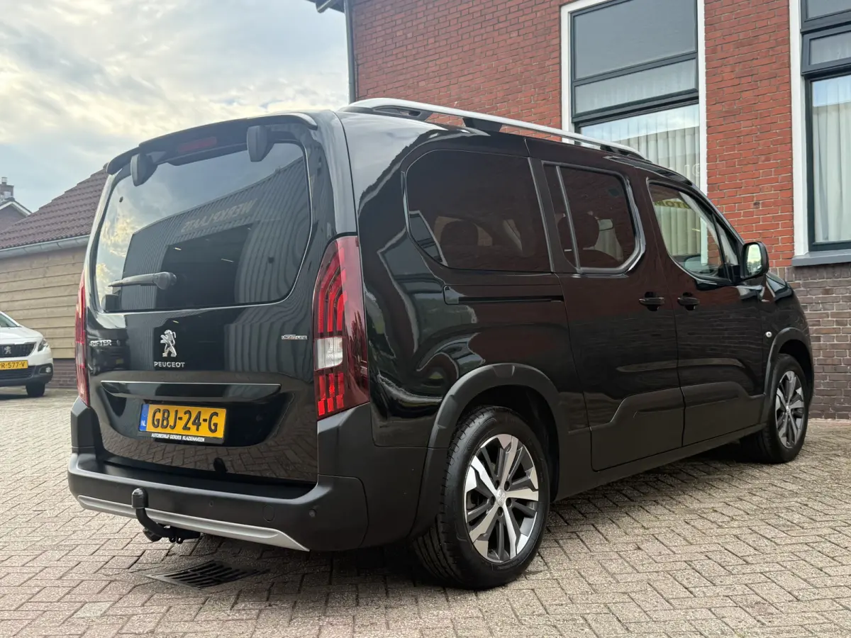 Long - 2 pers. Mini-Camper. 1.2 Puretech Long GT-Line | UNIEK! | AUTOMAAT | TREKHAAK | CAMERA | CRUISE |