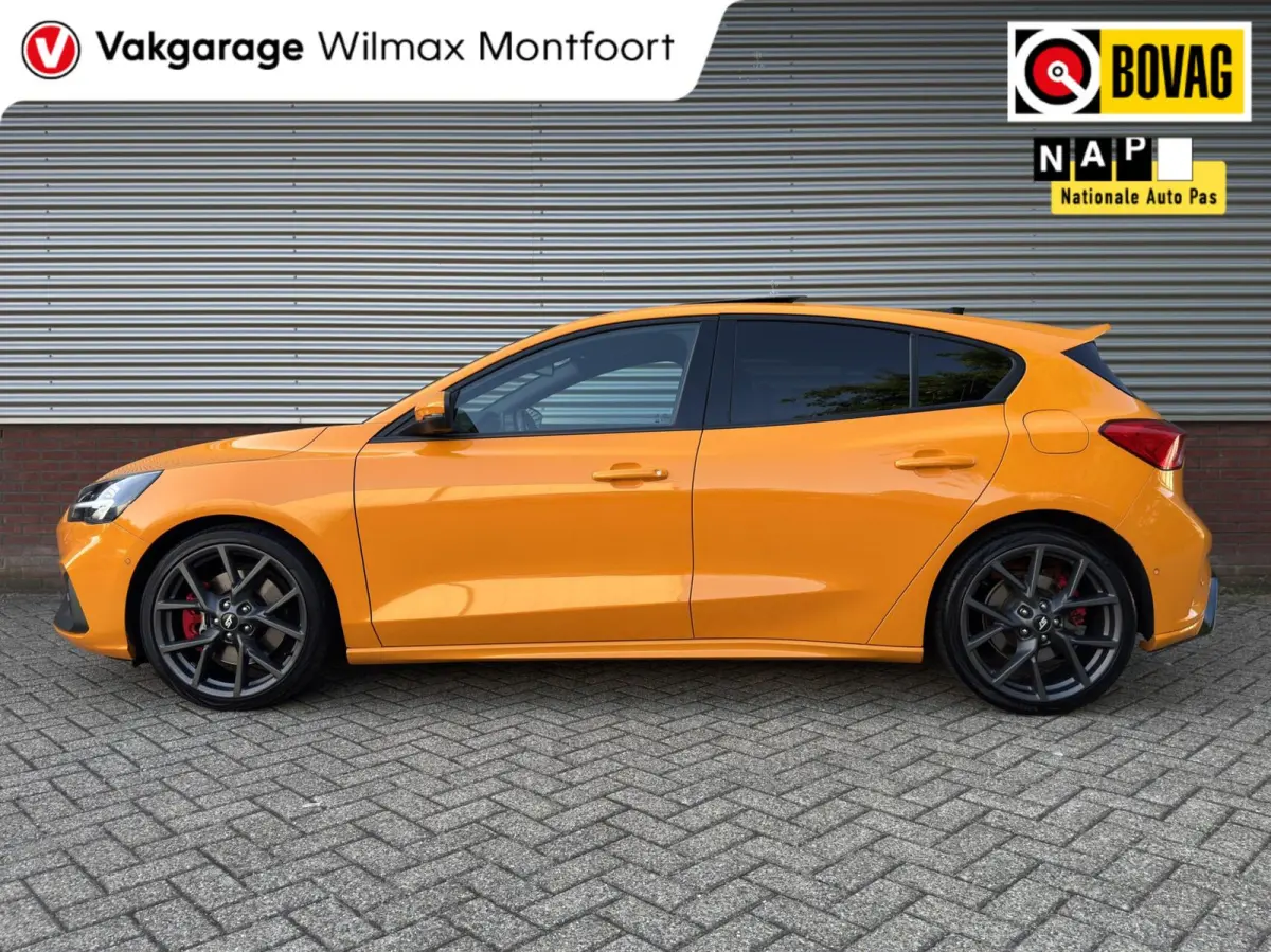 2.3 EcoBoost ST-X|Pano|Camera|Orange Fury|B&O|Winterpack|BLIS|