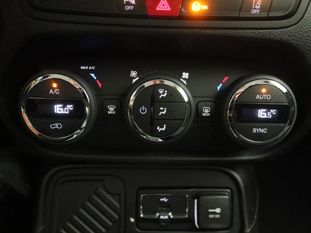 1.4 MultiAir Limited | Navigatie | Climate control | Parkeersensoren
