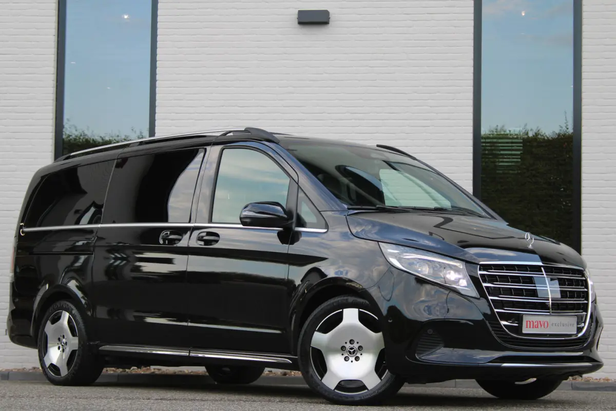 300d / AMG / Exclusive / DC / 4-matic / Luchtvering / Pano / 360 Cam / Burmester / Vol Opties / NIEUWSTAAT.