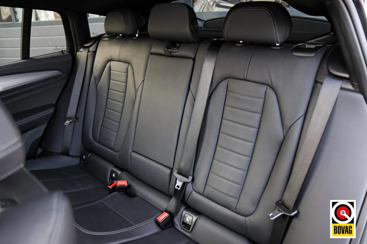 xDrive30i M-Sport M-Pakket |PANODAK|H&K|MEMORY|KEYLESS|CAMERA|CARPLAY|TREKHAAK|STOELVERW.