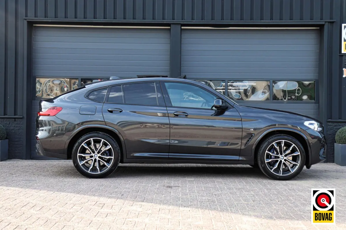 xDrive30i M-Sport M-Pakket |PANODAK|H&K|MEMORY|KEYLESS|CAMERA|CARPLAY|TREKHAAK|STOELVERW.