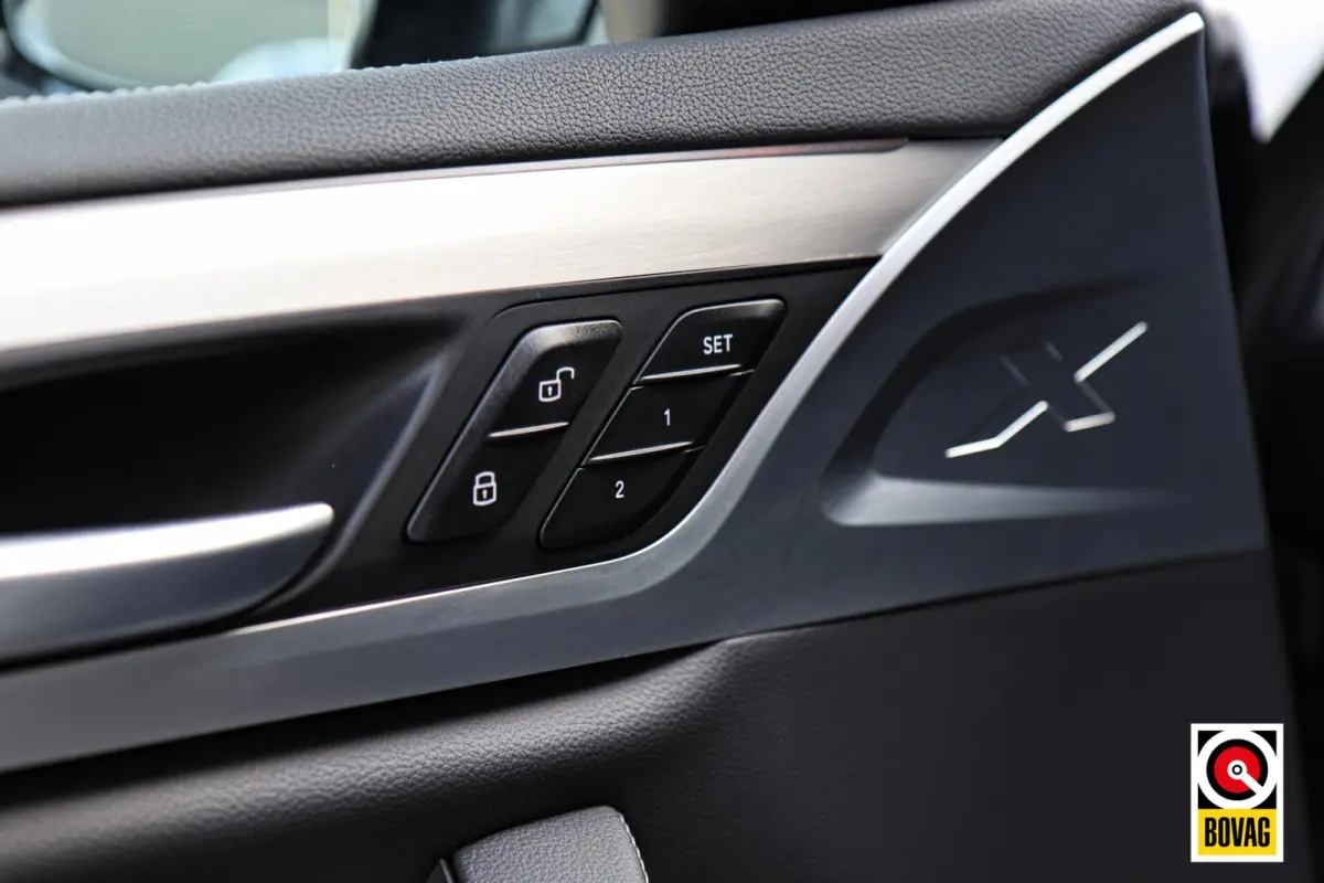 xDrive30i M-Sport M-Pakket |PANODAK|H&K|MEMORY|KEYLESS|CAMERA|CARPLAY|TREKHAAK|STOELVERW.