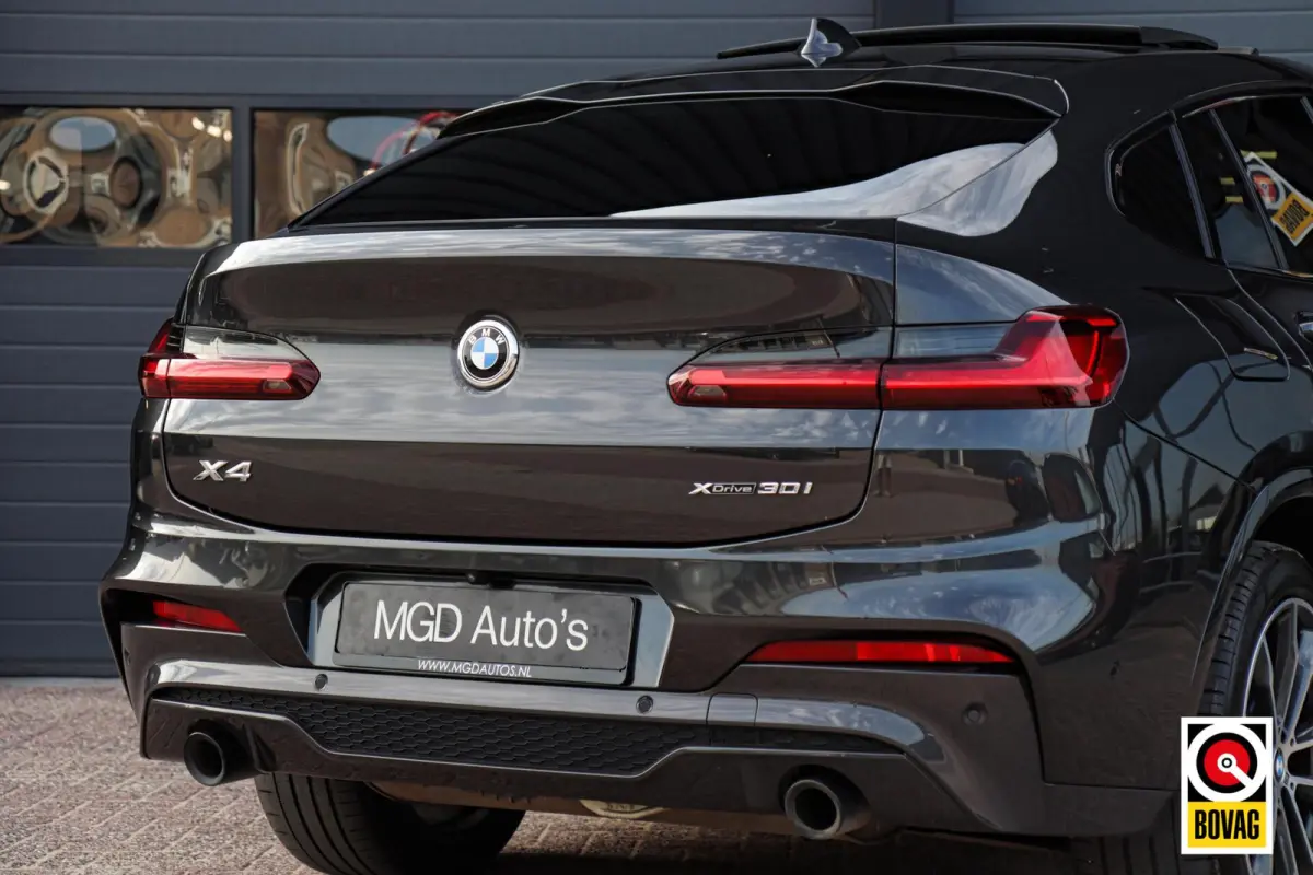 xDrive30i M-Sport M-Pakket |PANODAK|H&K|MEMORY|KEYLESS|CAMERA|CARPLAY|TREKHAAK|STOELVERW.