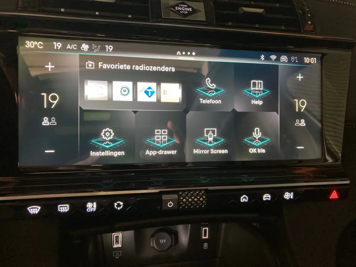 1.6 PHEV 300 4x4 Etoile Airco | 360 Camera | Cruise Adaptief | DAB | Keyless | LED | LMV 19" | Ledere Bekleding | Navi | Pano | Stoelverwarming |