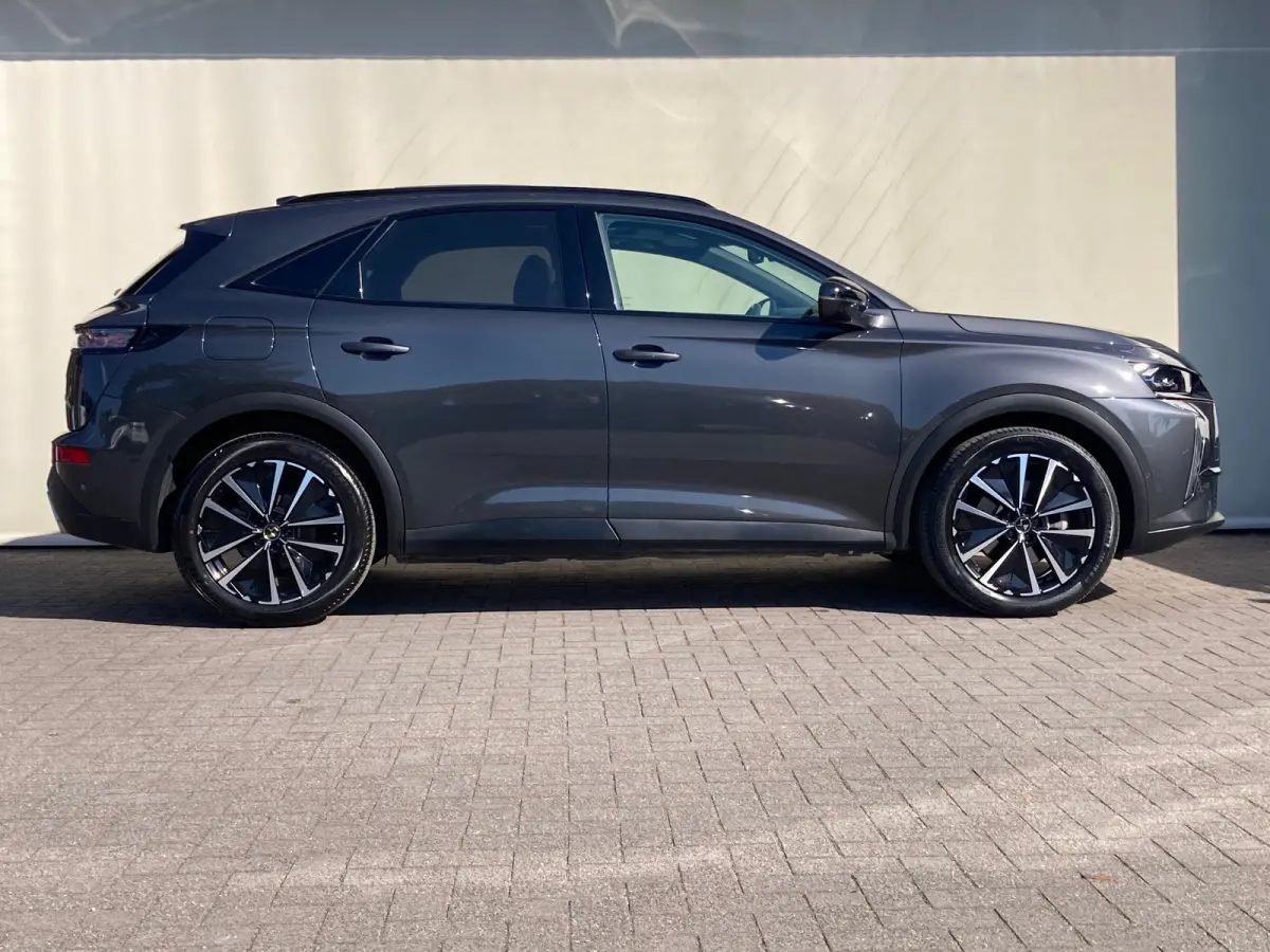 1.6 PHEV 300 4x4 Etoile Airco | 360 Camera | Cruise Adaptief | DAB | Keyless | LED | LMV 19" | Ledere Bekleding | Navi | Pano | Stoelverwarming |