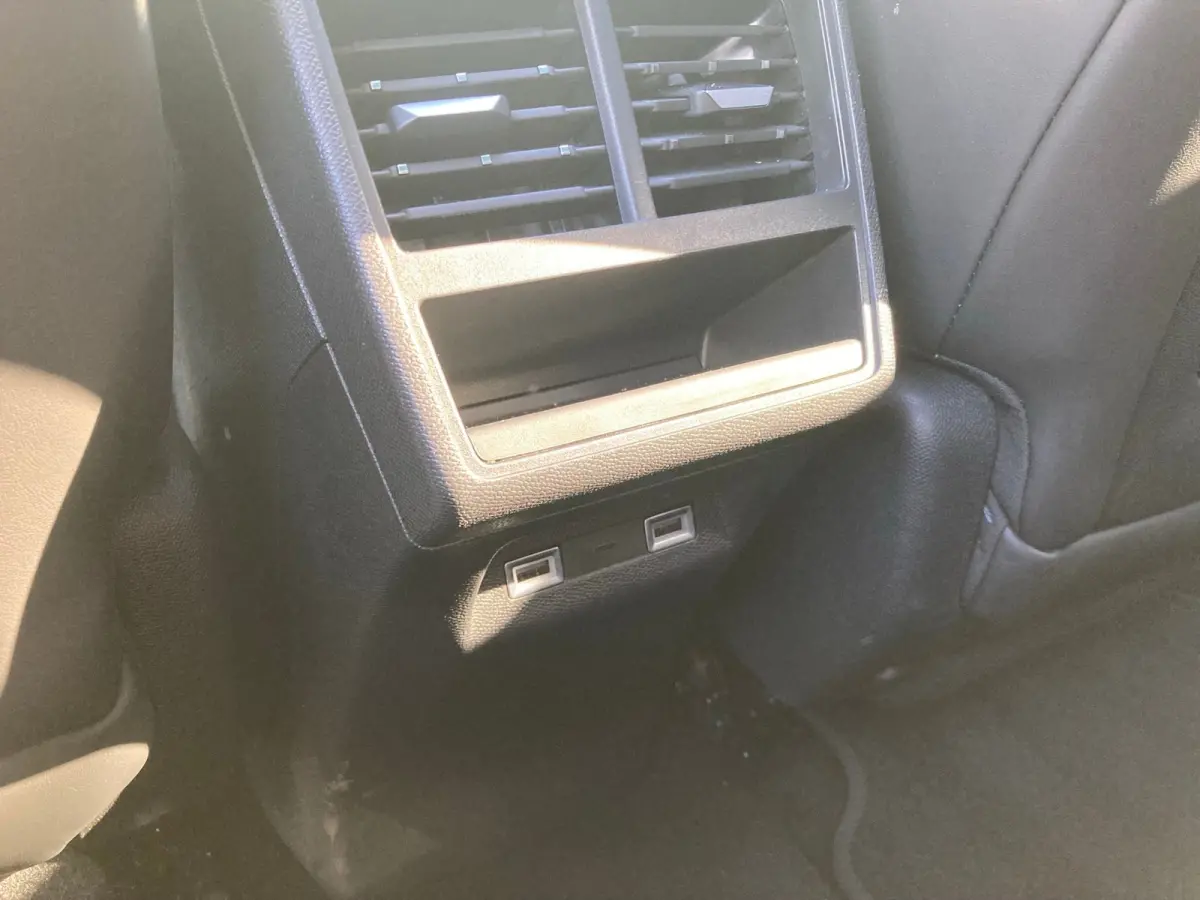 1.6 PHEV 300 4x4 Etoile Airco | 360 Camera | Cruise Adaptief | DAB | Keyless | LED | LMV 19" | Ledere Bekleding | Navi | Pano | Stoelverwarming |