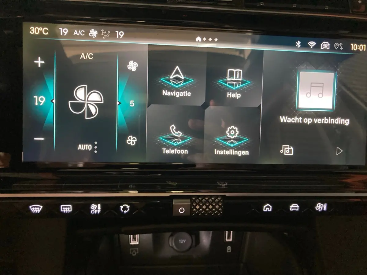 1.6 PHEV 300 4x4 Etoile Airco | 360 Camera | Cruise Adaptief | DAB | Keyless | LED | LMV 19" | Ledere Bekleding | Navi | Pano | Stoelverwarming |