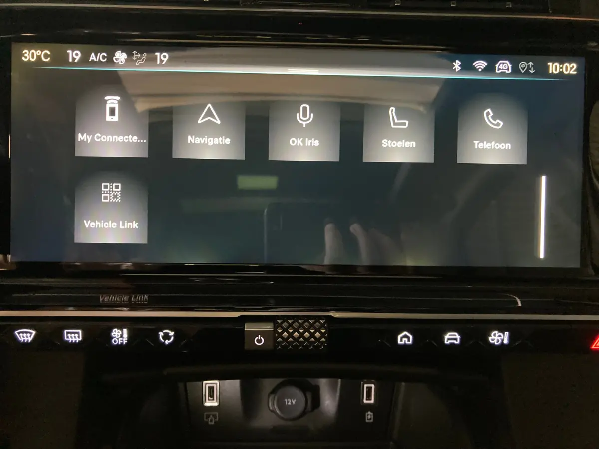 1.6 PHEV 300 4x4 Etoile Airco | 360 Camera | Cruise Adaptief | DAB | Keyless | LED | LMV 19" | Ledere Bekleding | Navi | Pano | Stoelverwarming |