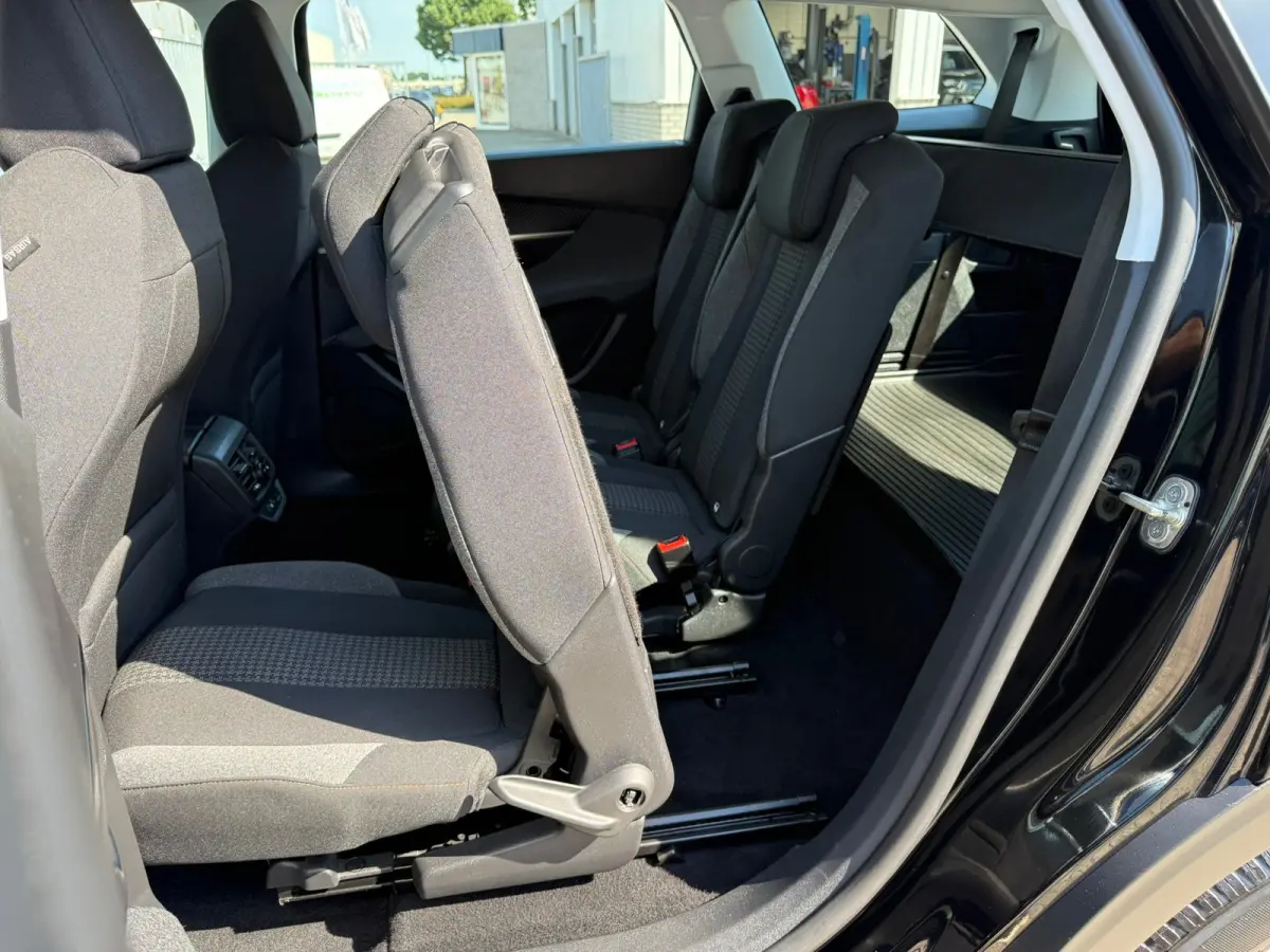 1.2 PureTech Active Cruise control | Navigatie | Parkeersensoren | Airco | Apple carplay & Android auto
