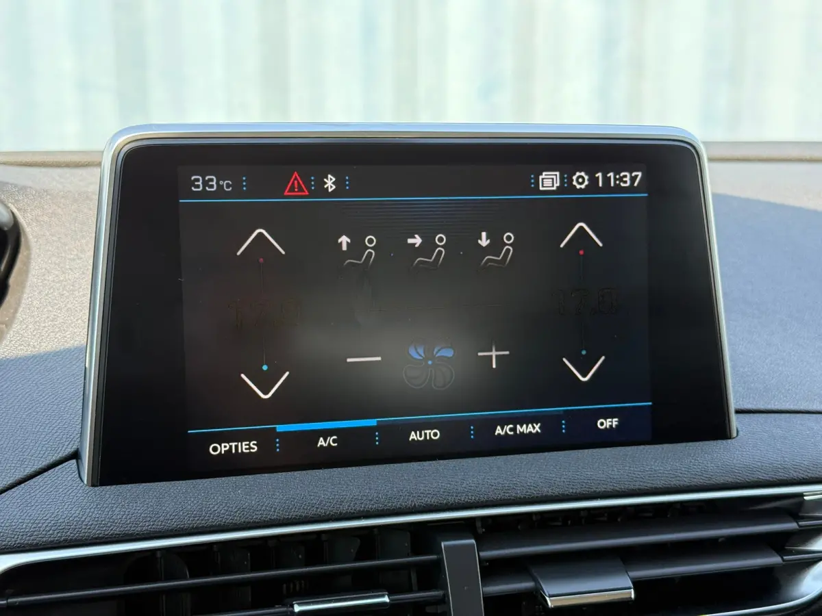 1.2 PureTech Active Cruise control | Navigatie | Parkeersensoren | Airco | Apple carplay & Android auto