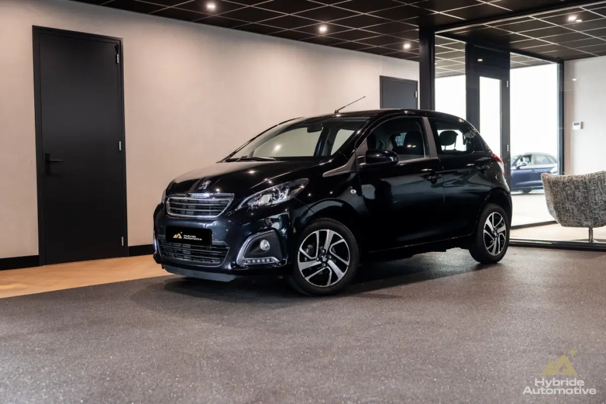 1.0 e-VTi Allure | Carplay | DAB |