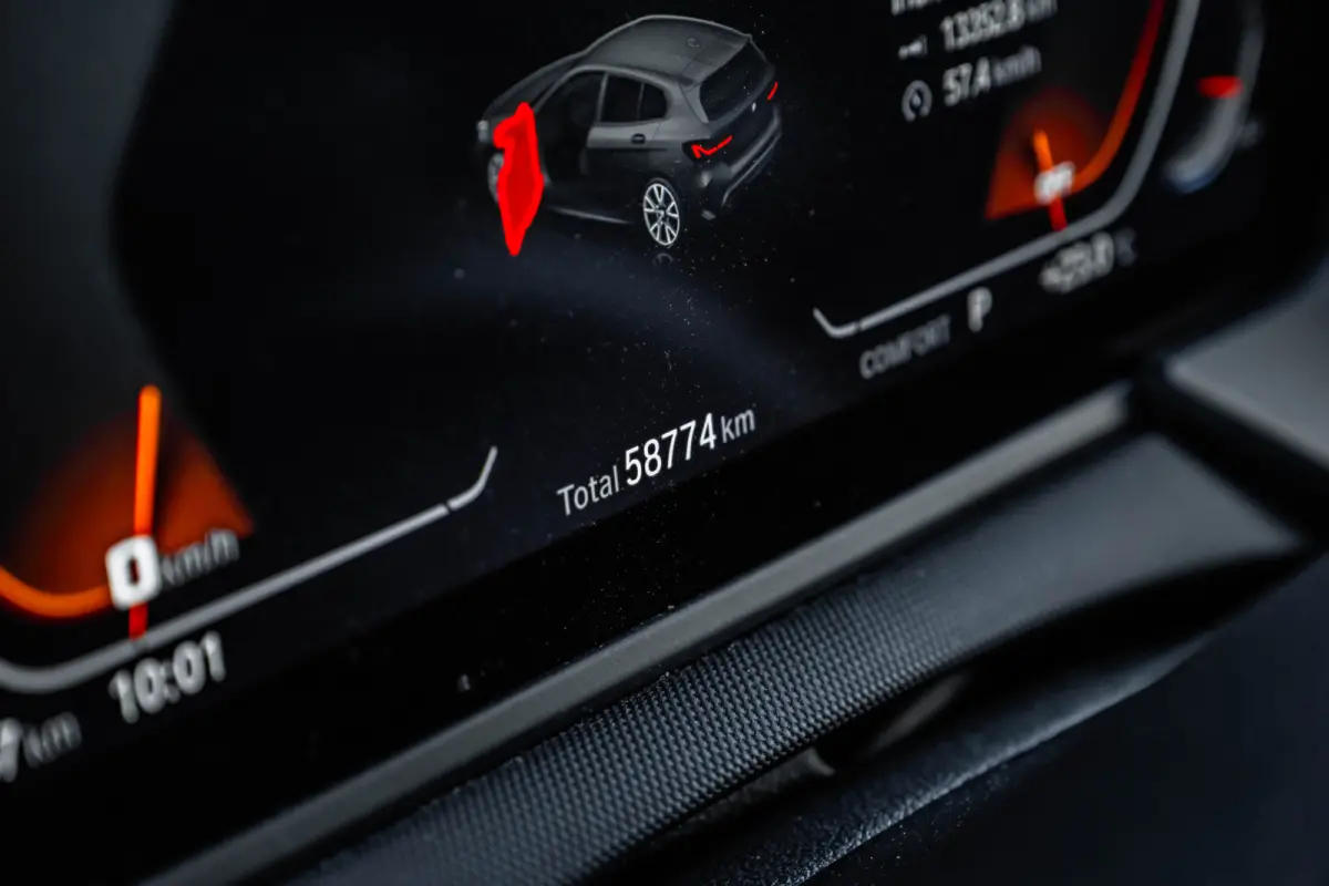 M135i xDrive High Executive 306 PK | Panoramadak | Harman Kardon | Geheugen Stoelen | Stuurverwarming