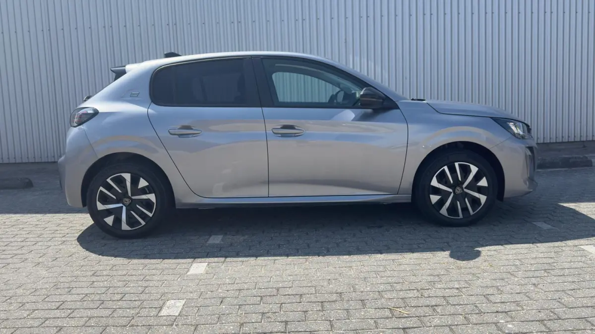 EV Business 50 kWh | Apple Carplay / Android Auto | Camera achter | Parkeer sensoren voor + achter |