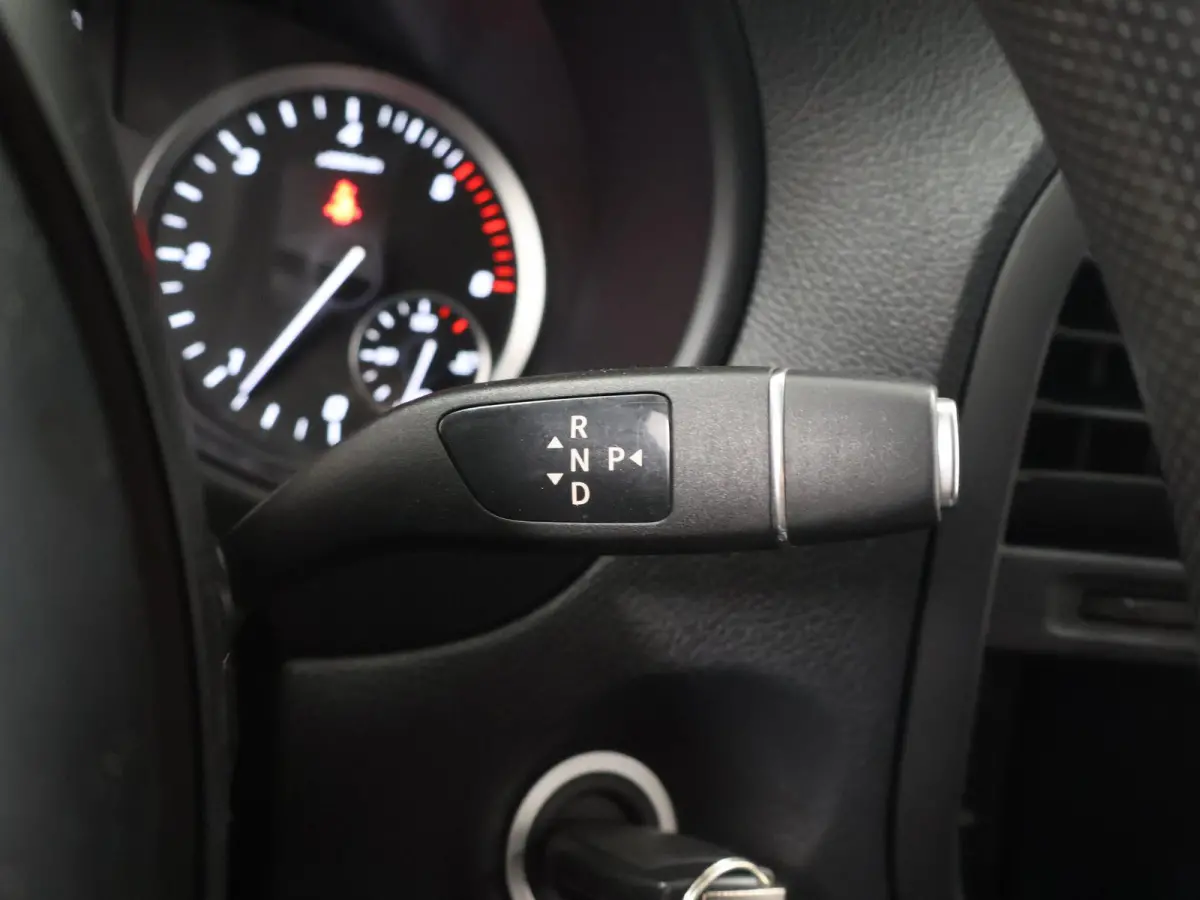 114 CDI L2 | Digitale Radio | Achteruitrijcamera | Cruisecontrol | Airco | Carplay | Comfortstoel Bestuurder | Bijrijdersbank | Houten Laadvloer | Achterdeuren| Certified |*