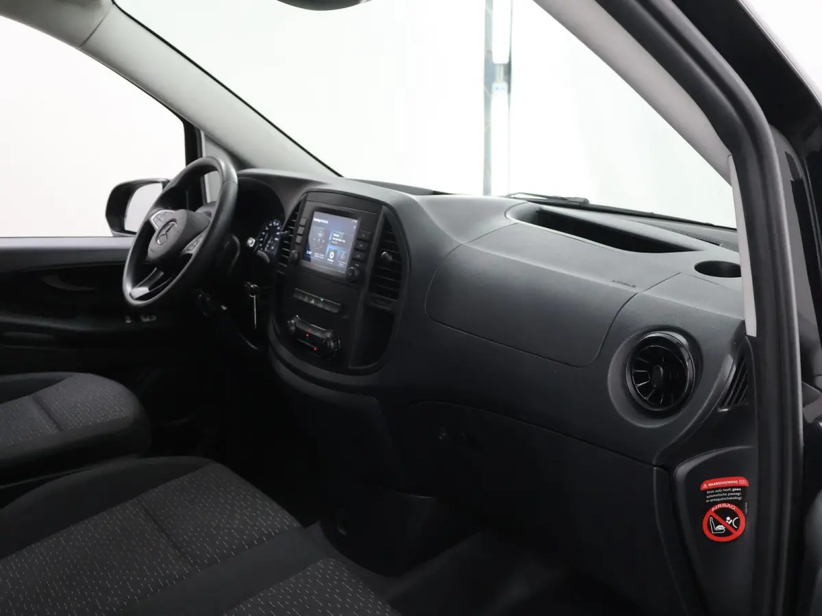114 CDI L2 | Digitale Radio | Achteruitrijcamera | Cruisecontrol | Airco | Carplay | Comfortstoel Bestuurder | Bijrijdersbank | Houten Laadvloer | Achterdeuren| Certified |*