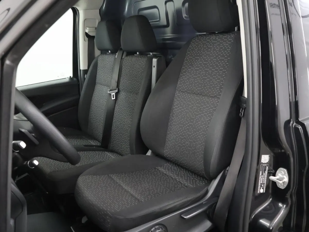 114 CDI L2 | Digitale Radio | Achteruitrijcamera | Cruisecontrol | Airco | Carplay | Comfortstoel Bestuurder | Bijrijdersbank | Houten Laadvloer | Achterdeuren| Certified |*