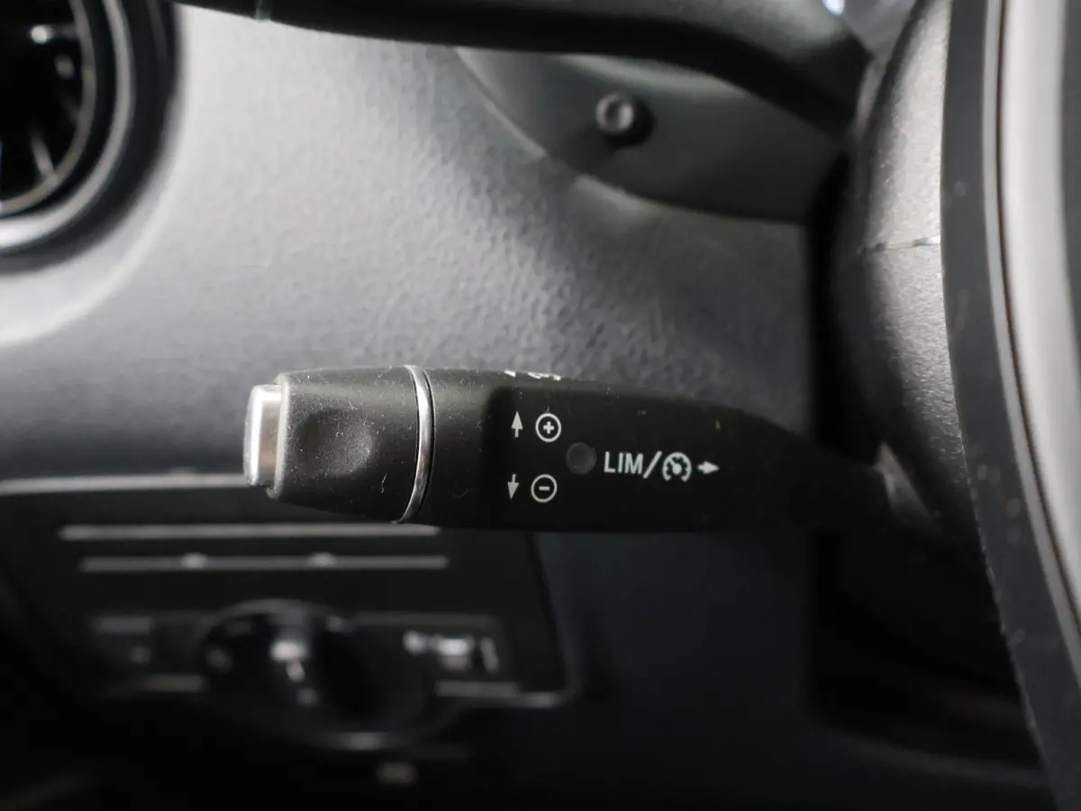 114 CDI L2 | Digitale Radio | Achteruitrijcamera | Cruisecontrol | Airco | Carplay | Comfortstoel Bestuurder | Bijrijdersbank | Houten Laadvloer | Achterdeuren| Certified |*