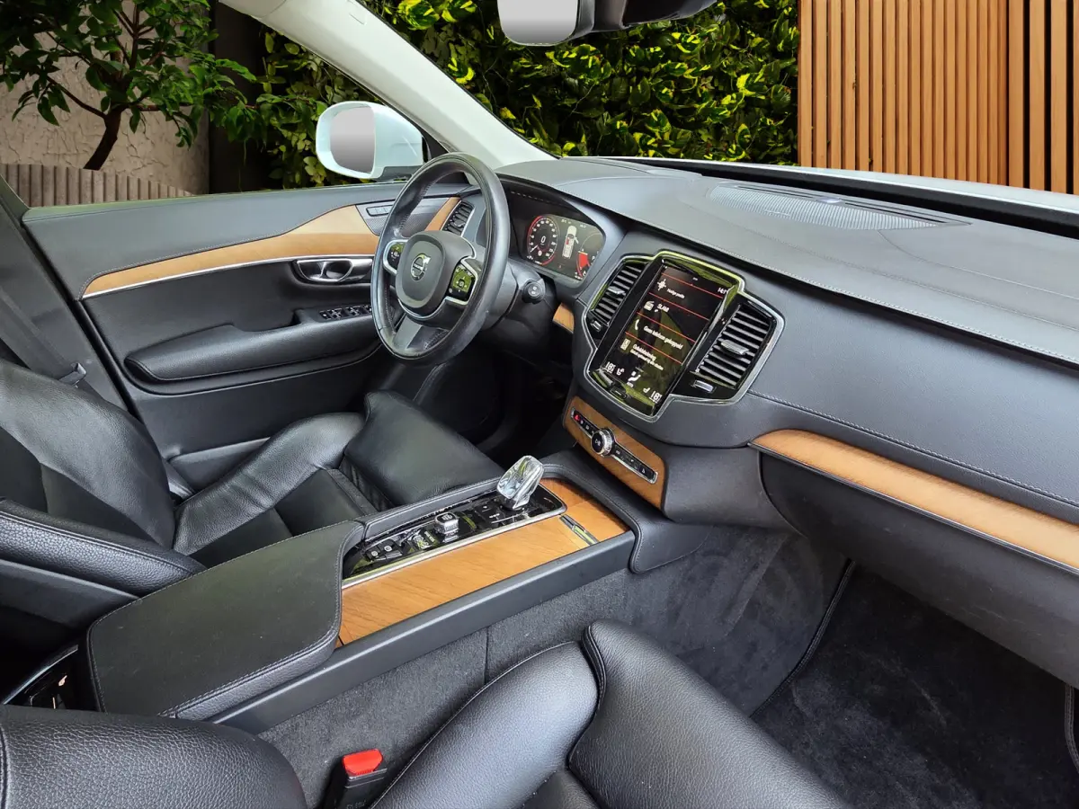 2.0 T8 Recharge AWD Inscription | Pano | HUD | 360 Cam | Pilot Assist | Memory