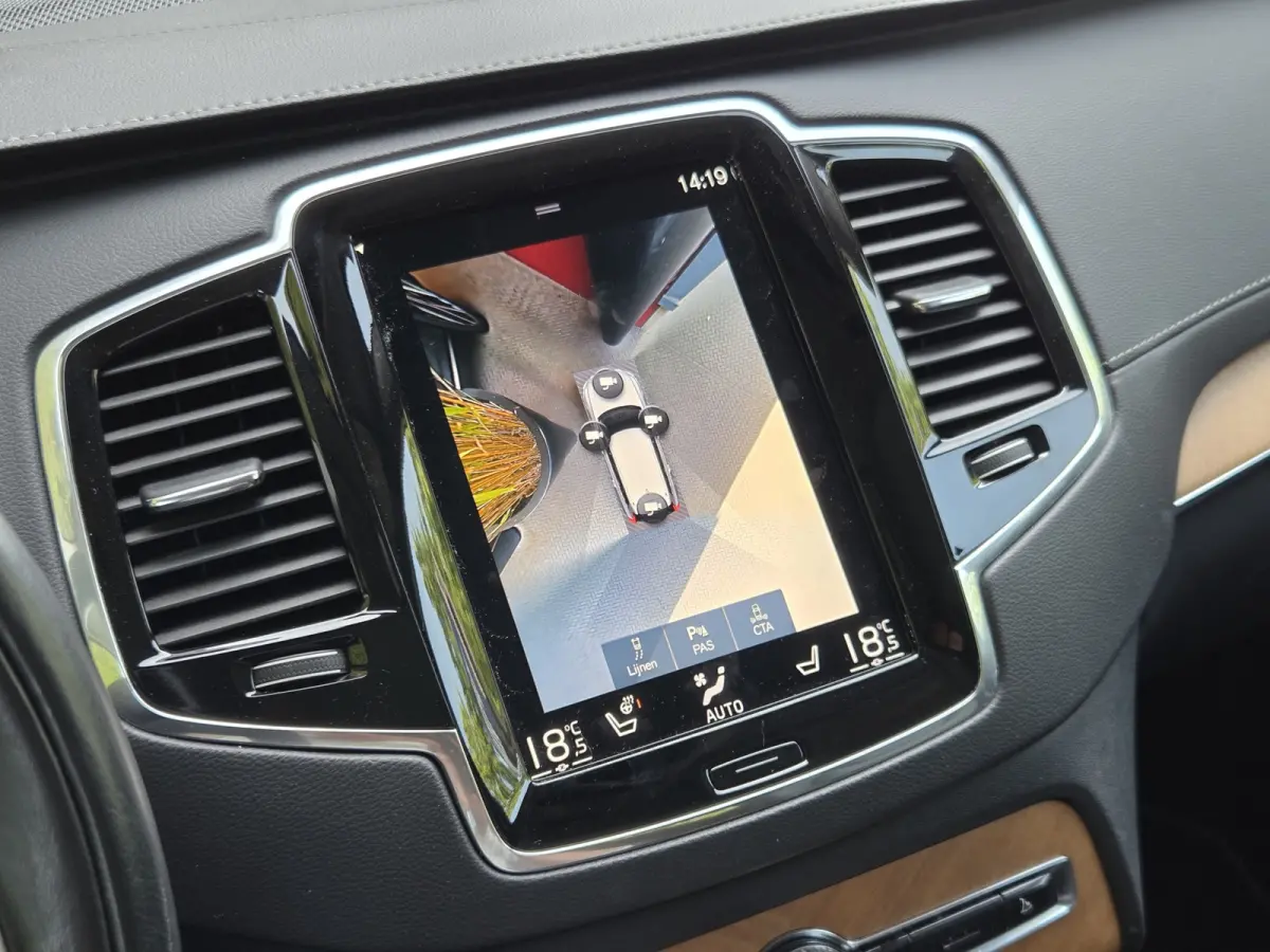 2.0 T8 Recharge AWD Inscription | Pano | HUD | 360 Cam | Pilot Assist | Memory