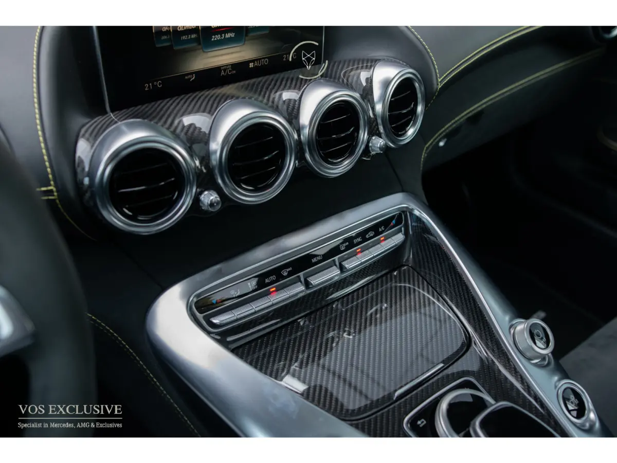 4.0 S Coupe Carbon in/exterieur|Ceramic|Dynamic plus|Designo|Performance stoelen|Dealer OH