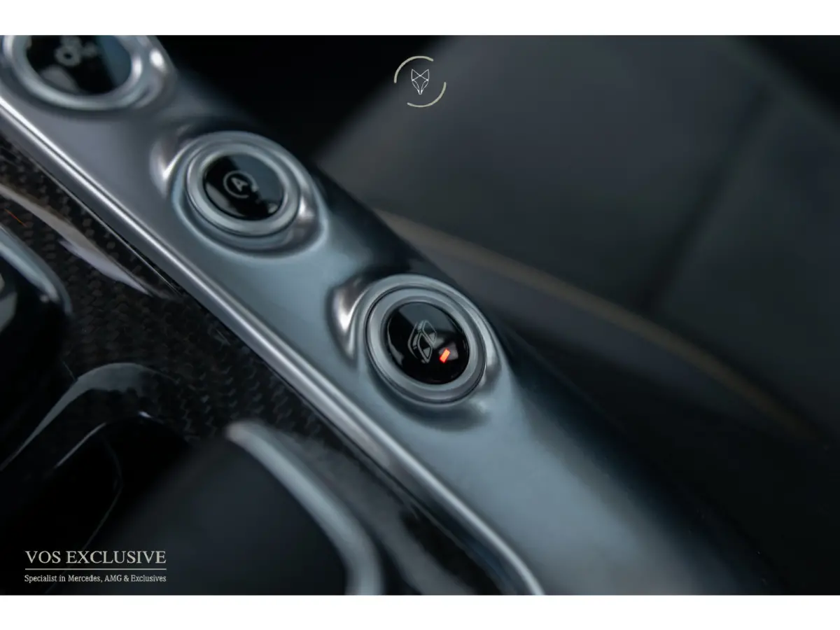 4.0 S Coupe Carbon in/exterieur|Ceramic|Dynamic plus|Designo|Performance stoelen|Dealer OH