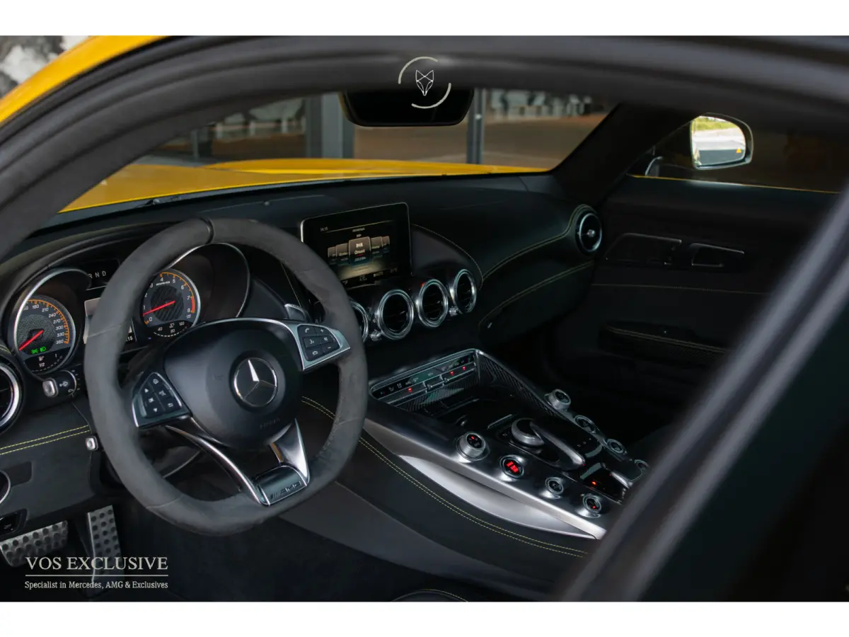 4.0 S Coupe Carbon in/exterieur|Ceramic|Dynamic plus|Designo|Performance stoelen|Dealer OH