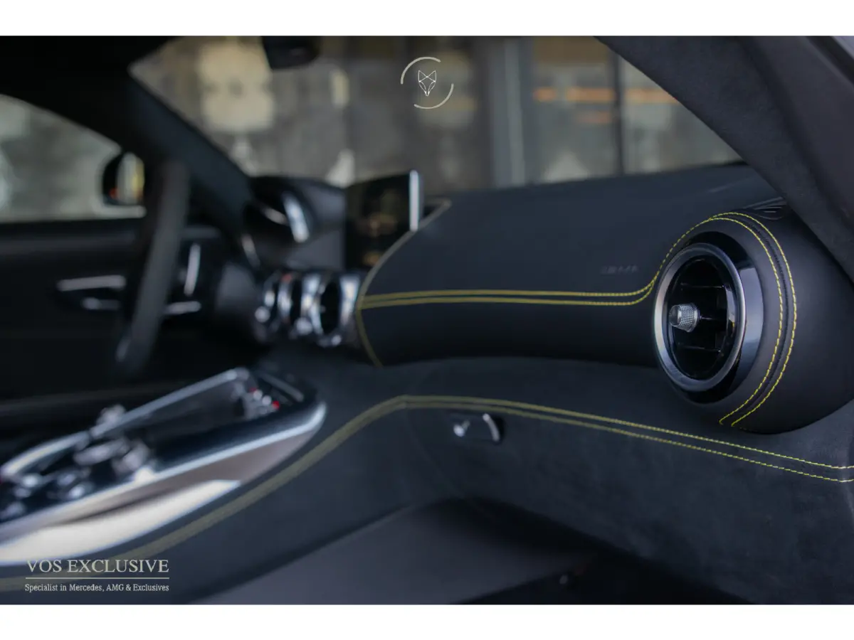 4.0 S Coupe Carbon in/exterieur|Ceramic|Dynamic plus|Designo|Performance stoelen|Dealer OH