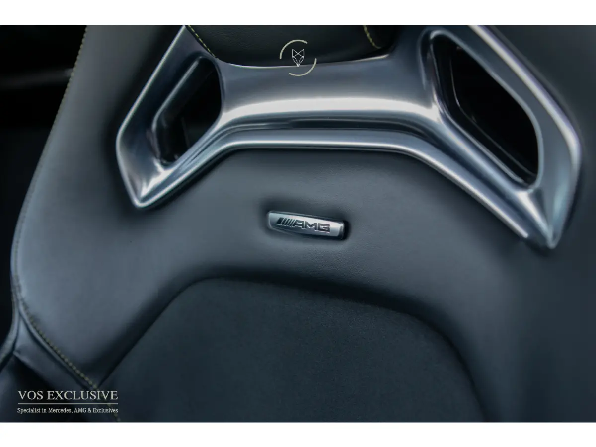 4.0 S Coupe Carbon in/exterieur|Ceramic|Dynamic plus|Designo|Performance stoelen|Dealer OH