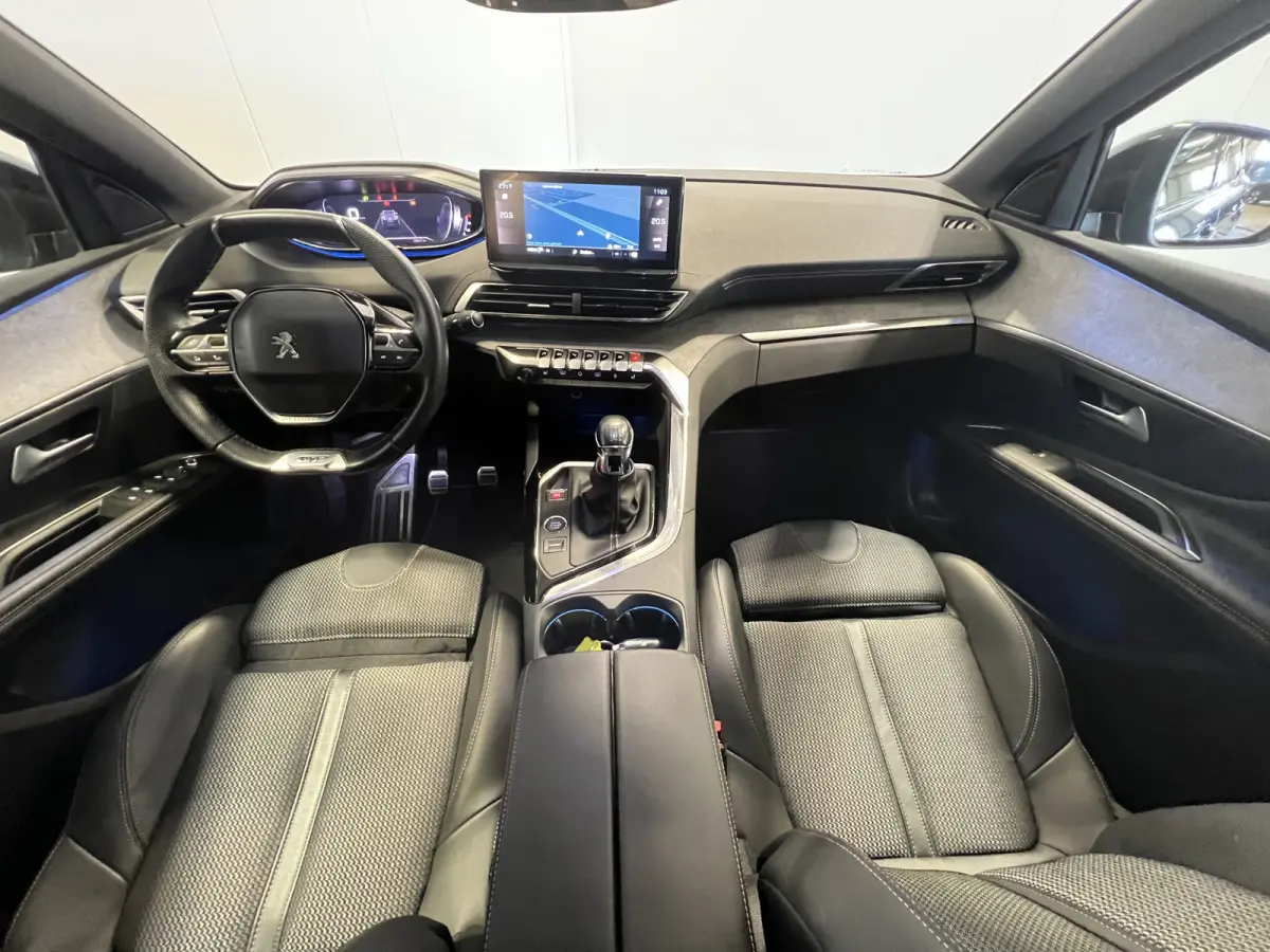 1.2 Turbo GT | Navigatie/Android/Apple Carplay | LM Velgen 18" | Voorstoelen Verwarmd + Massage | Cruise Control Adaptief | Airco |