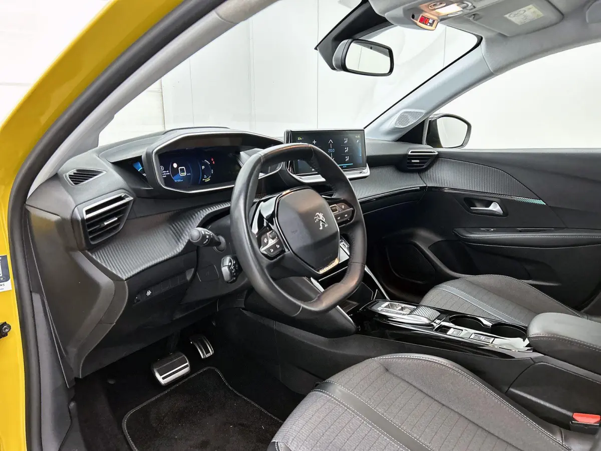 EV Allure Pack 50 kWh | ACCU 98% | Automaat | Camera | Navigatie | Parkeersensoren | Climate control | Apple carplay | Android auto | Privacy glass | Cruise control |