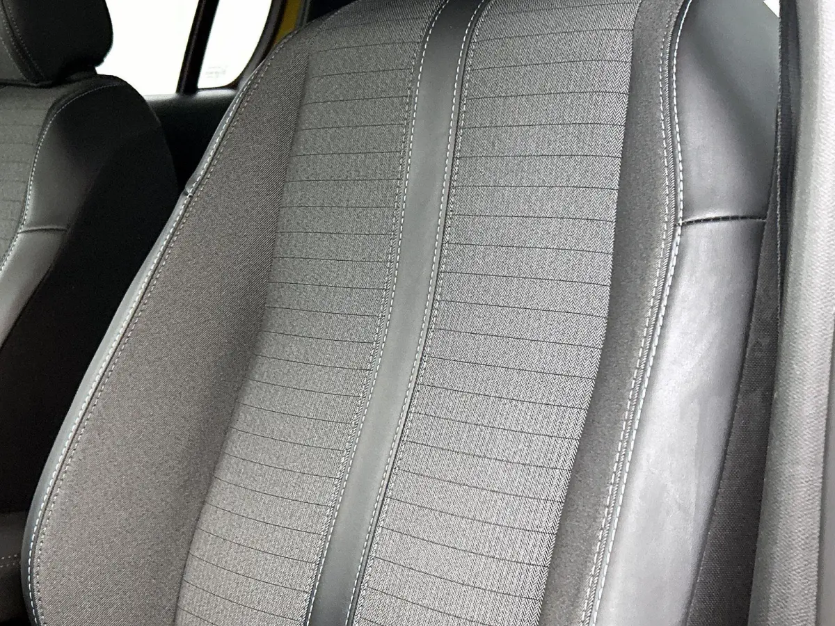 EV Allure Pack 50 kWh | ACCU 98% | Automaat | Camera | Navigatie | Parkeersensoren | Climate control | Apple carplay | Android auto | Privacy glass | Cruise control |