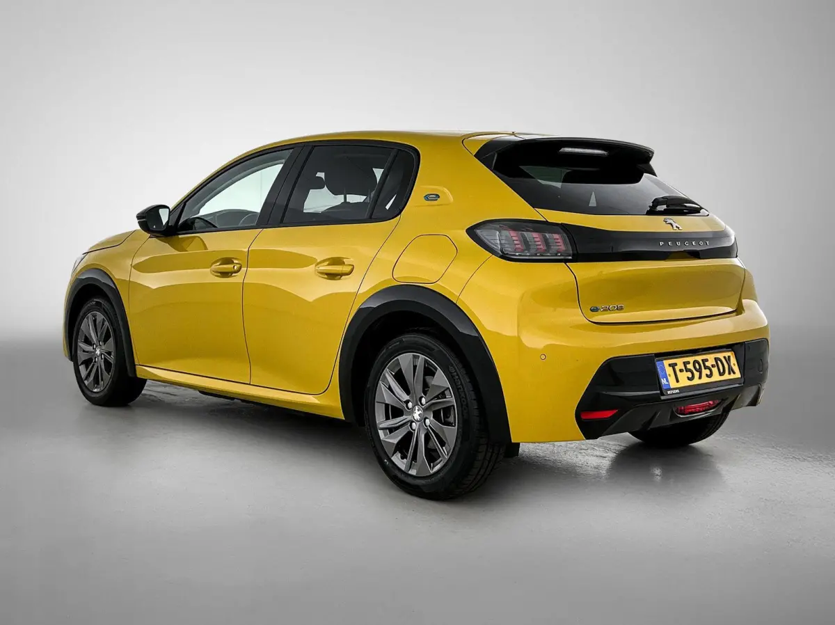 EV Allure Pack 50 kWh | ACCU 98% | Automaat | Camera | Navigatie | Parkeersensoren | Climate control | Apple carplay | Android auto | Privacy glass | Cruise control |