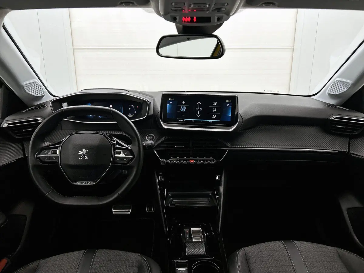 EV Allure Pack 50 kWh | ACCU 98% | Automaat | Camera | Navigatie | Parkeersensoren | Climate control | Apple carplay | Android auto | Privacy glass | Cruise control |