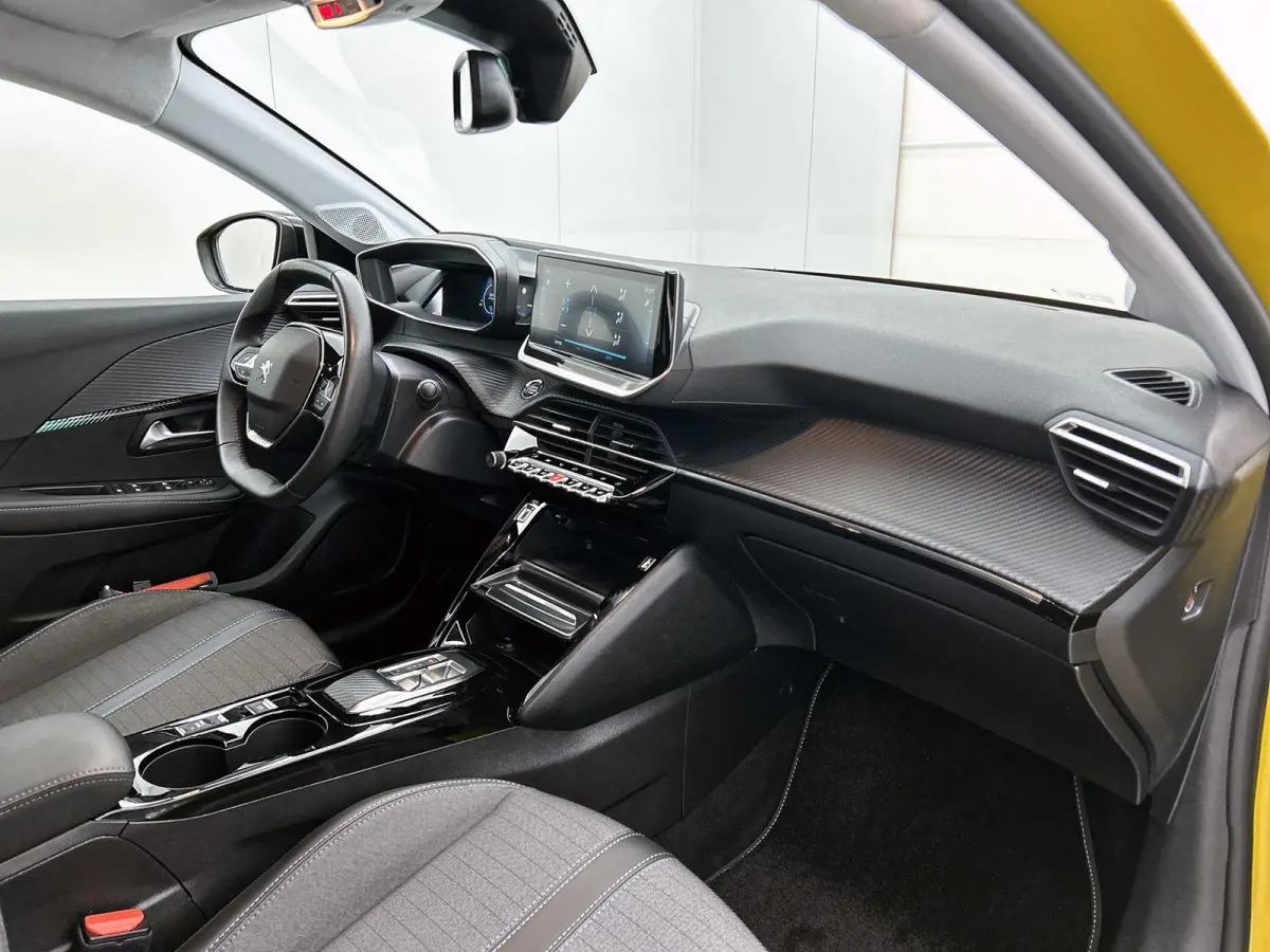 EV Allure Pack 50 kWh | ACCU 98% | Automaat | Camera | Navigatie | Parkeersensoren | Climate control | Apple carplay | Android auto | Privacy glass | Cruise control |