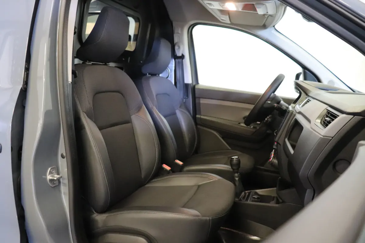 1.5 dCi EURO 6 - Airco - Navi - Cruise - €11.950,- Excl.
