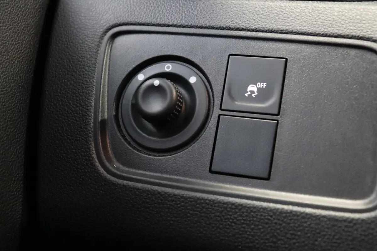 1.5 dCi EURO 6 - Airco - Navi - Cruise - €11.950,- Excl.