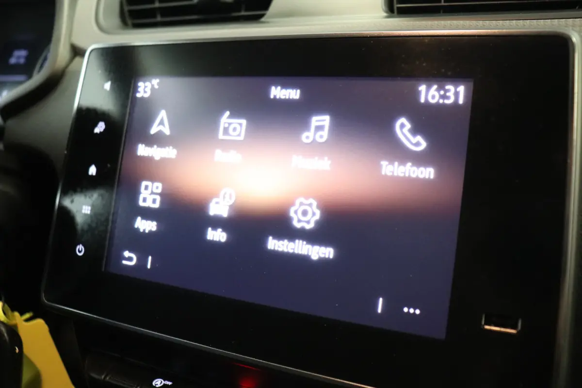 1.5 dCi EURO 6 - Airco - Navi - Cruise - €11.950,- Excl.
