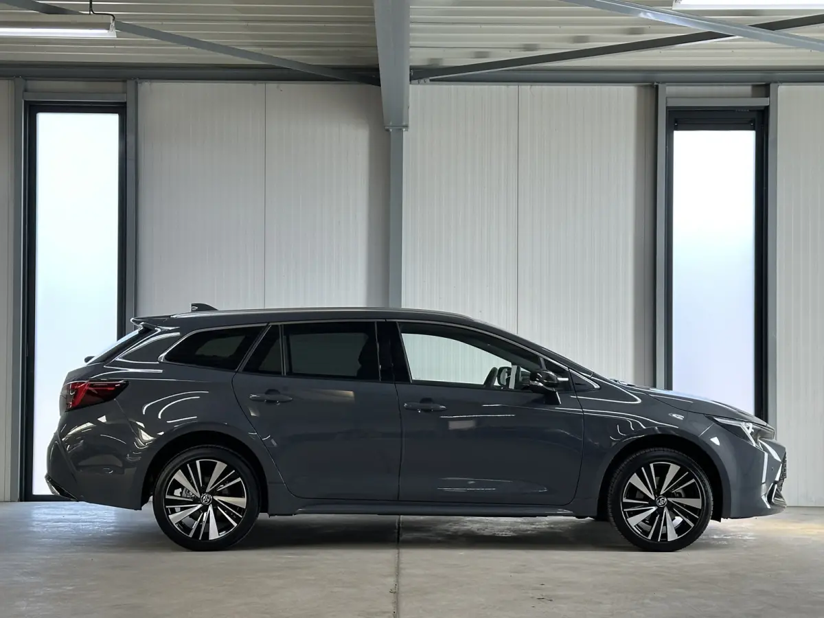 Hybrid 140 Dynamic | Acc | Camera | stoel stuur verw. |