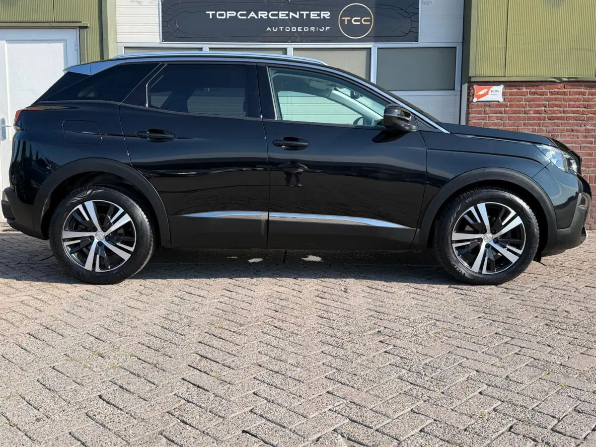 1.6e-THP Allure/CLIMA/AUT/CARPLAY/PARKS/APK/NAP