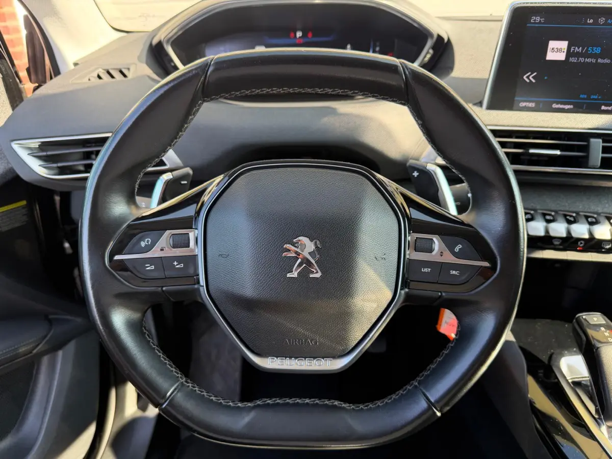 1.6e-THP Allure/CLIMA/AUT/CARPLAY/PARKS/APK/NAP