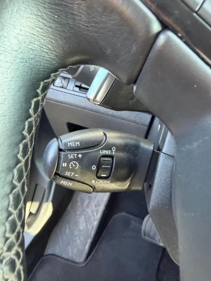 1.6e-THP Allure/CLIMA/AUT/CARPLAY/PARKS/APK/NAP