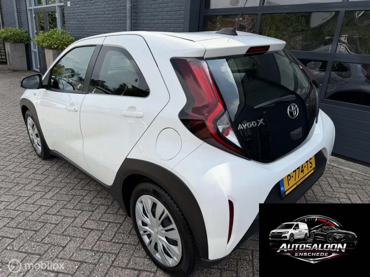 1.0 VVT-i MT Play 07-2022 Airco Camera Cruise