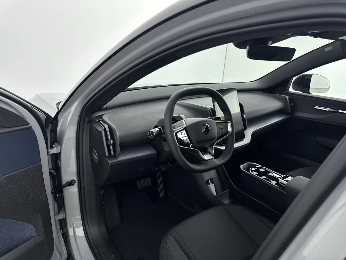 P5 Long Range Ultra Europa 69 kWh | 360° Camera | Google Assistant, Google Maps en Google Play Store | Premium Audio by Harman Kardon