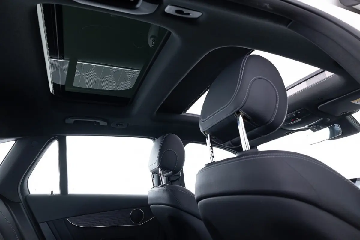 300 de 4MATIC Premium Plus | PANORAMADAK | EL. STOELEN | Full LED | SOH 98.8% PHEV Plug-in Hybrid DIESEL *2000kg trekgewicht*