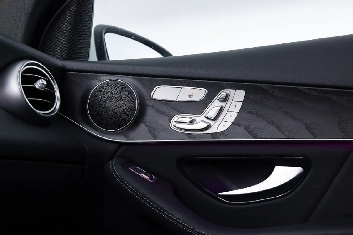 300 de 4MATIC Premium Plus | PANORAMADAK | EL. STOELEN | Full LED | SOH 98.8% PHEV Plug-in Hybrid DIESEL *2000kg trekgewicht*