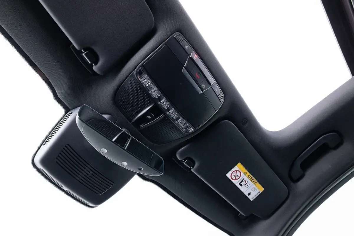 300 de 4MATIC Premium Plus | PANORAMADAK | EL. STOELEN | Full LED | SOH 98.8% PHEV Plug-in Hybrid DIESEL *2000kg trekgewicht*